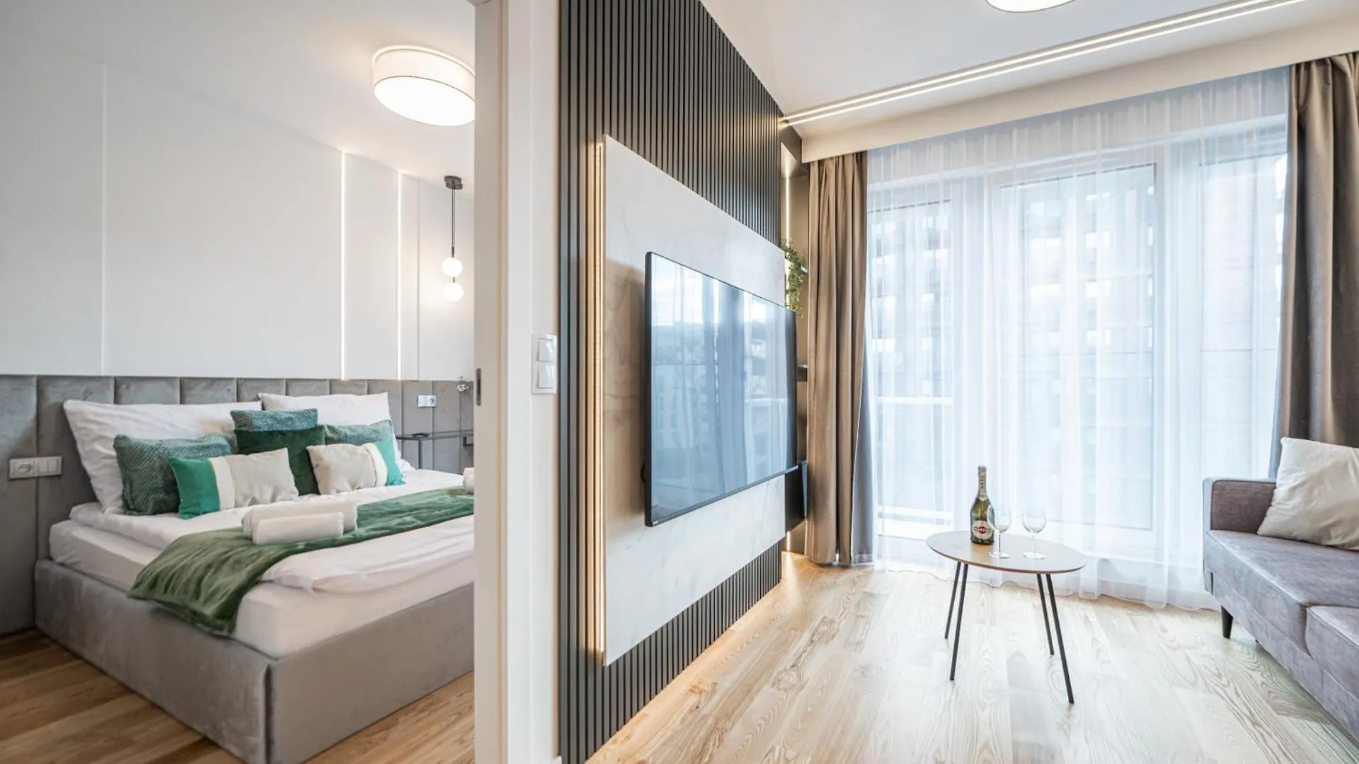 Apartamento Port Popowice -Darmowy Garaz I Rowery - Meldunki 24Na7 - Tramwajem 15 Min Do Rynku Breslavia