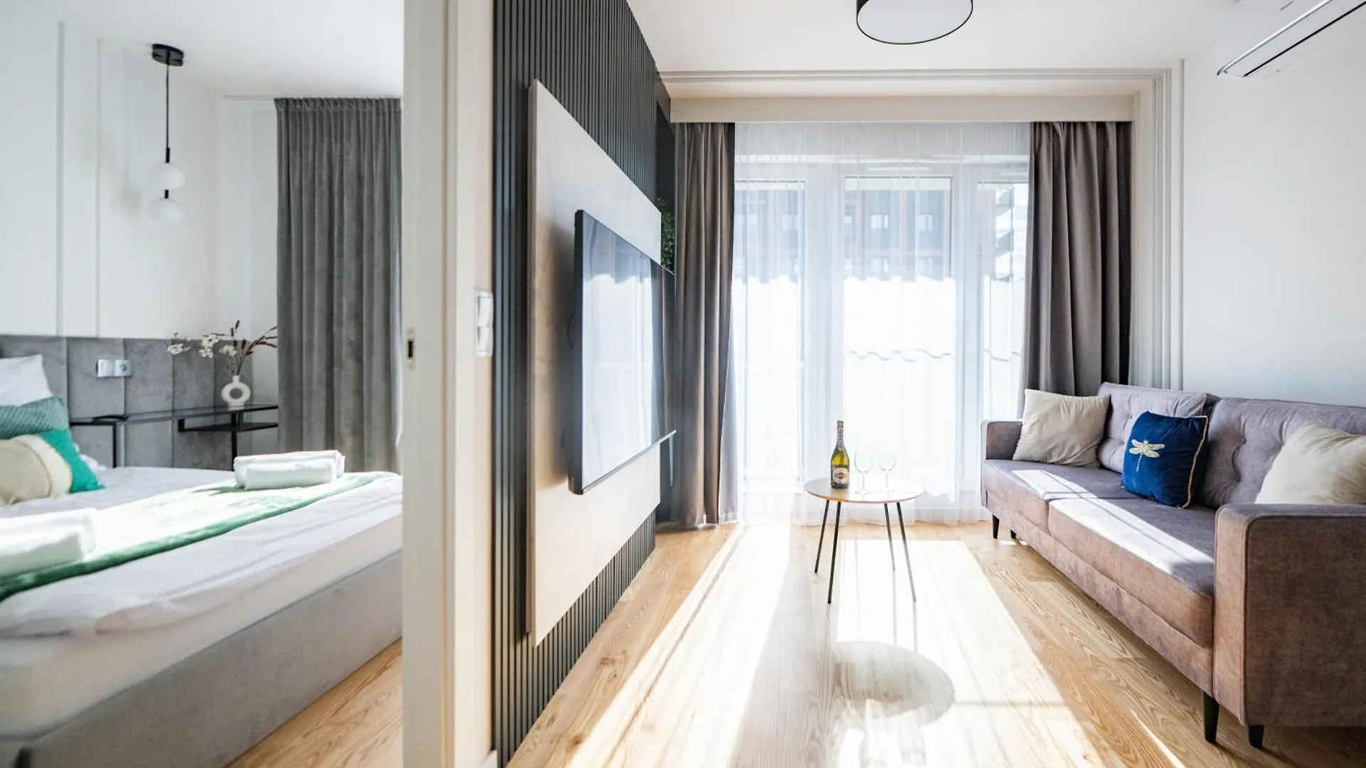 Apartamento Port Popowice -Darmowy Garaz I Rowery - Meldunki 24Na7 - Tramwajem 15 Min Do Rynku Breslavia